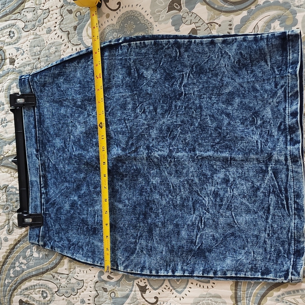 Women jeans skirt - Picture 3 of 5
